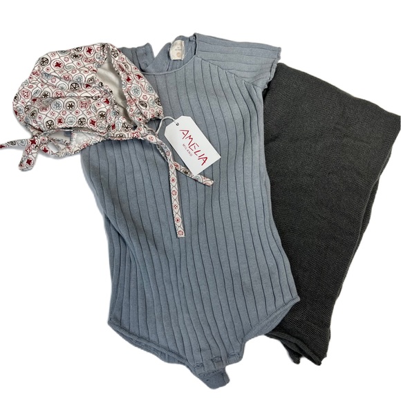 Boy bundle Amelia NWT hat, analogie ribbed onesie, Violeta Federico blanket 24 M - Picture 2 of 9